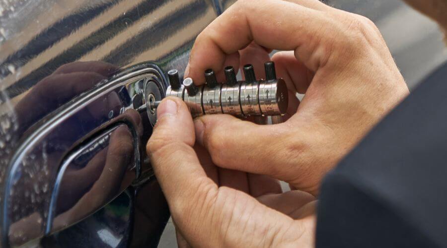 Professional New roof installation in Leesburg, OH